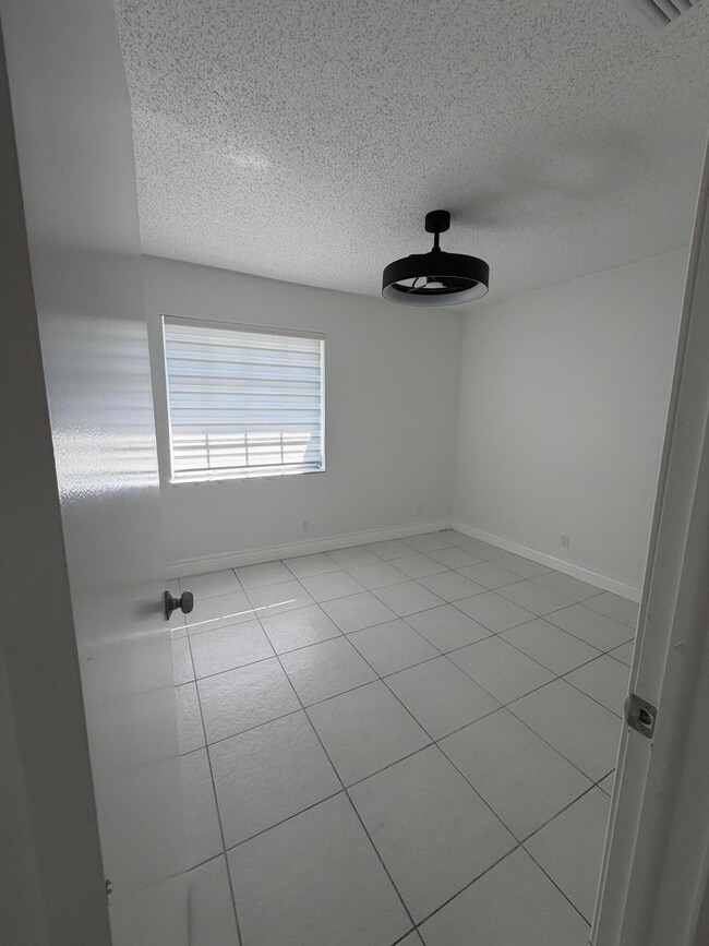 Building Photo - 15729 Bottlebrush Cir