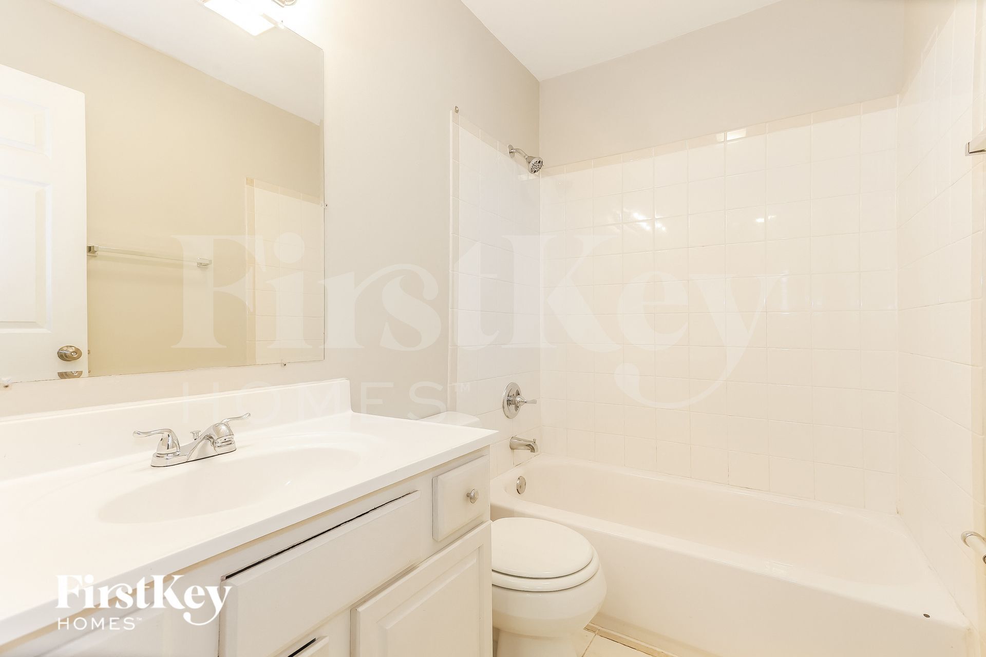 Building Photo - 1939 Ashwood Ln