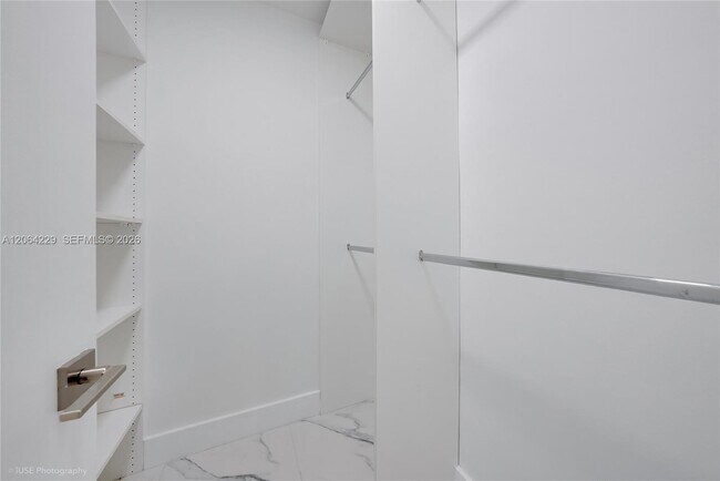 Building Photo - 52 Camden Dr