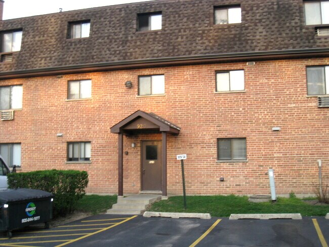 Building Photo - 920 S McKinley Ave