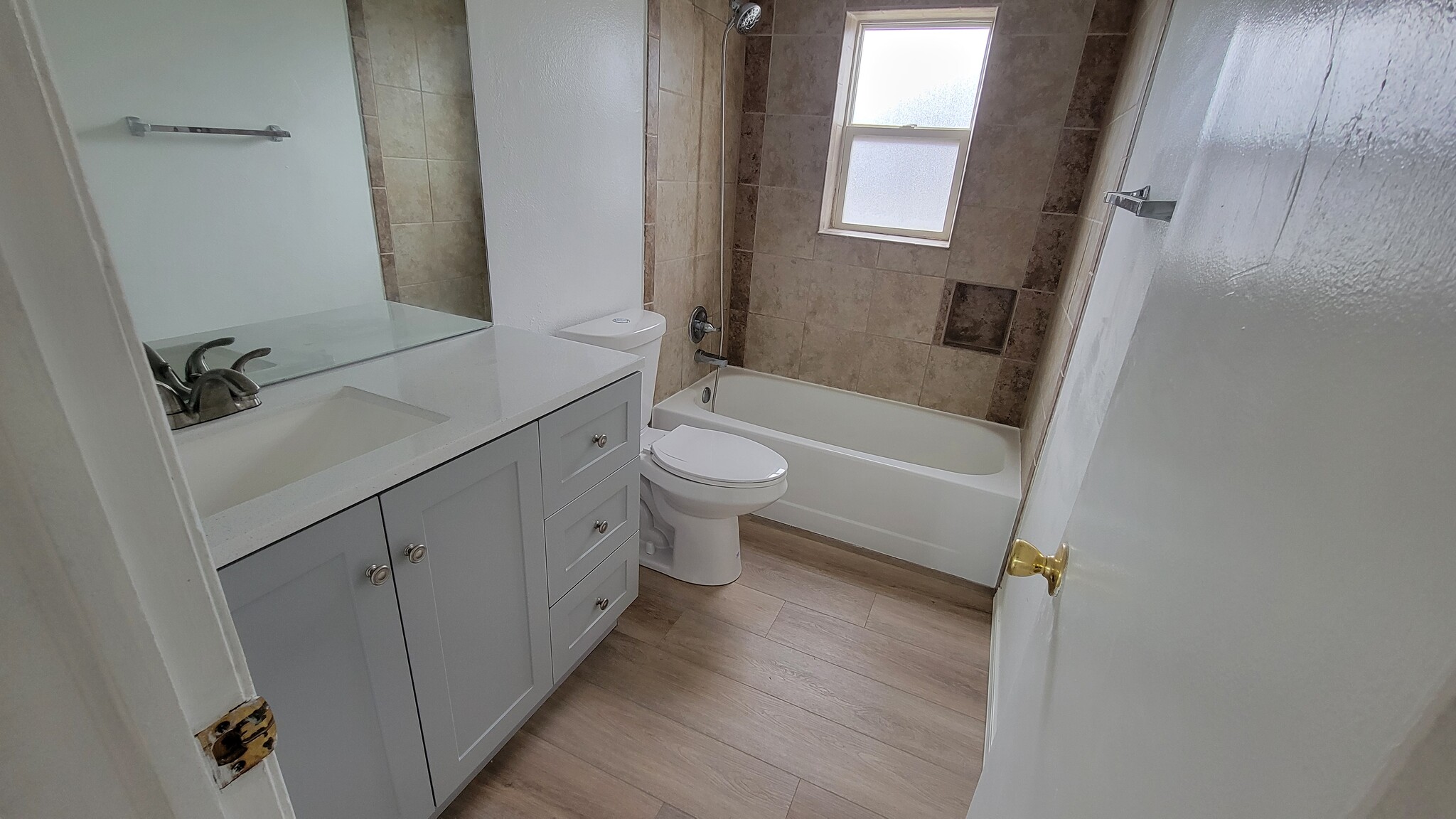 Recently remodeled bathroom - 6640 Provincial Dr