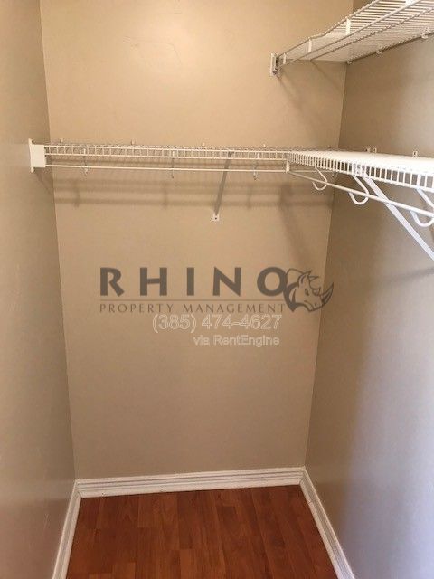 Building Photo - 1919 N Sego Lilly Dr