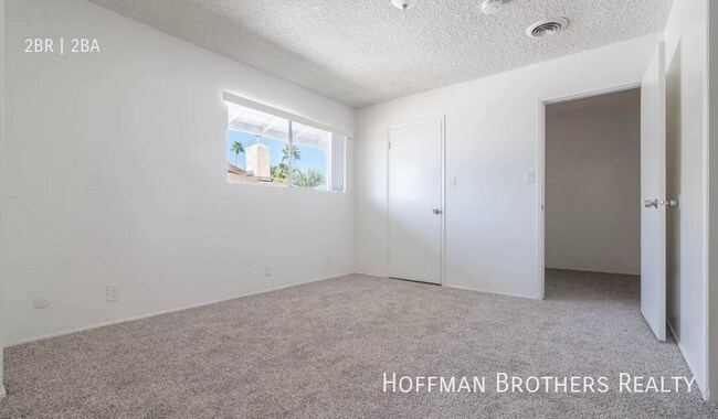 Building Photo - 3602 Dana St