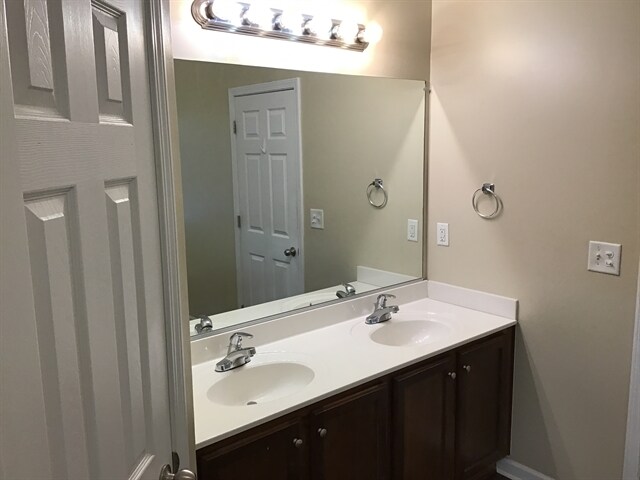 Building Photo - 7689 Natalie Commons Road