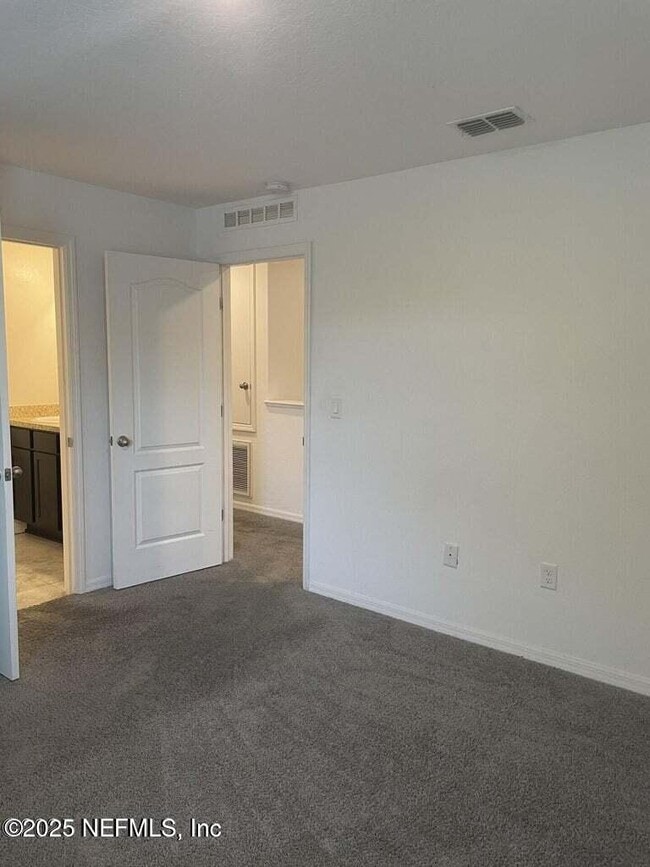 Building Photo - 10581 Maidstone Cove Dr