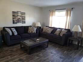 Building Photo - 5 Downing St