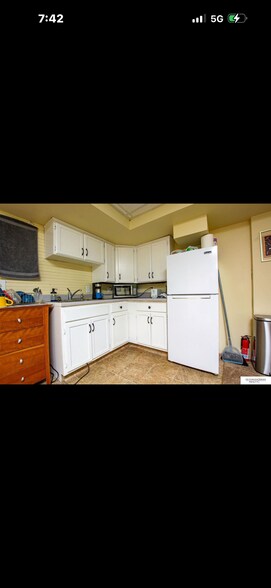 Building Photo - 111 S 38th St