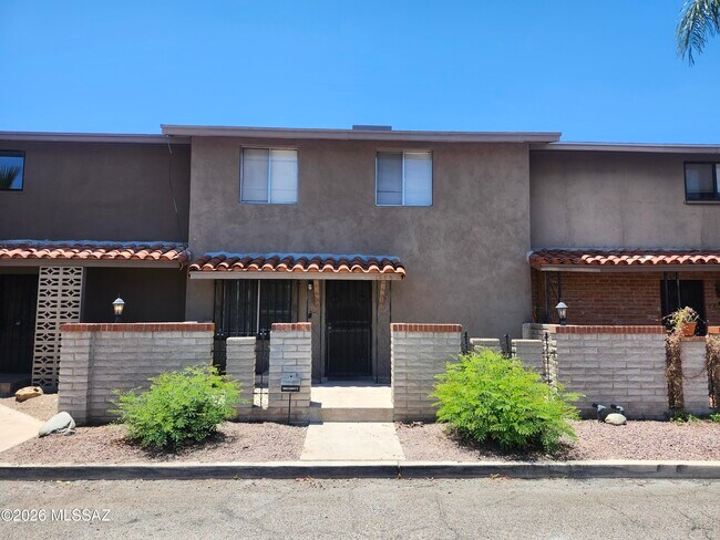 Building Photo - 1244 S Camino Seco