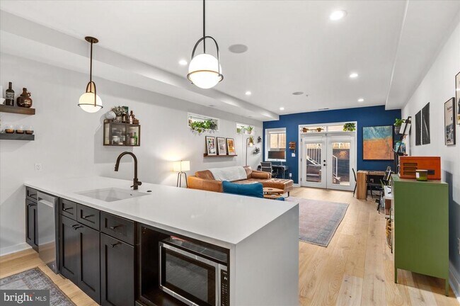 Building Photo - 1151 Oates St NE