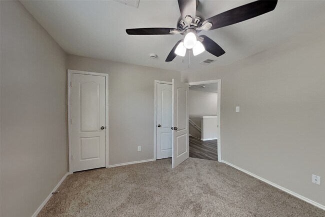 Building Photo - 18230 Temple Hill Ln