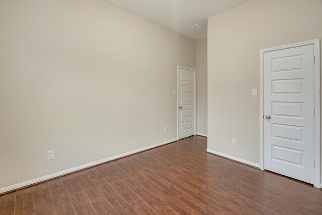 Building Photo - 17602 Stamford Oaks Dr