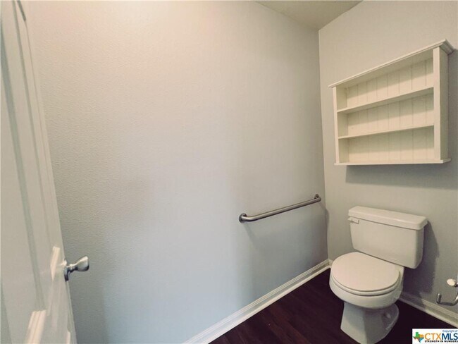 Building Photo - 7720 Honeysuckle