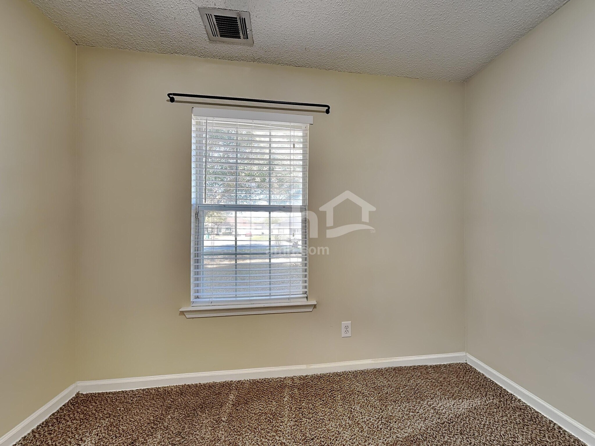 Building Photo - 11 Mills Run Ct