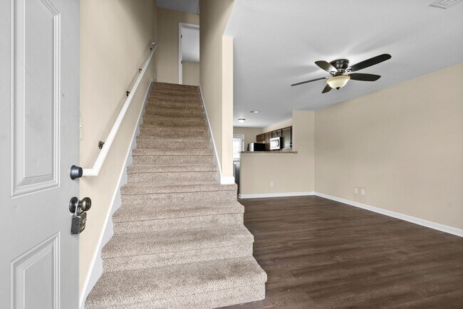 Building Photo - 622 Appleton Dr