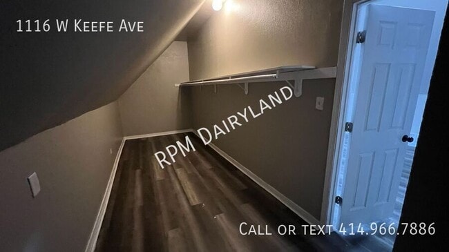 Building Photo - 1116 W Keefe Ave