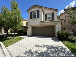 Building Photo - 7041 Sacred Cir