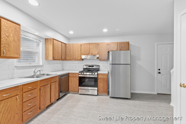 Building Photo - 917 Cedar Run Ct NW