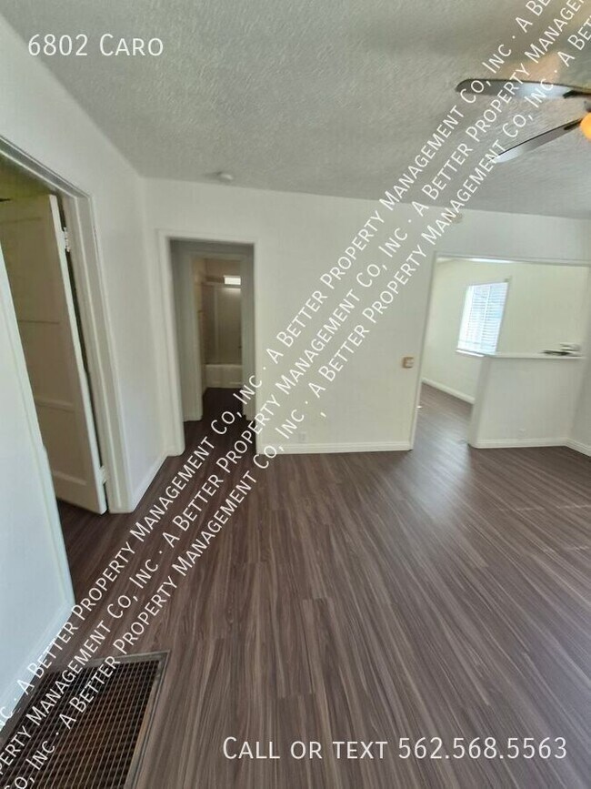 Building Photo - 6802 Caro-