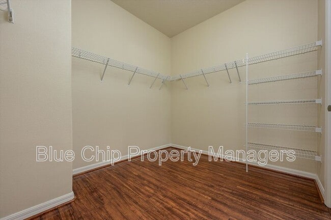 Building Photo - 20204 Autumn Fern Ave