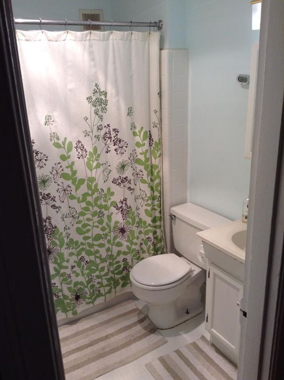 bathroom - 2010 Kalorama Rd NW