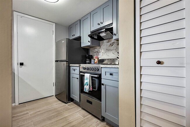 Building Photo - 1055 82nd Terrace N