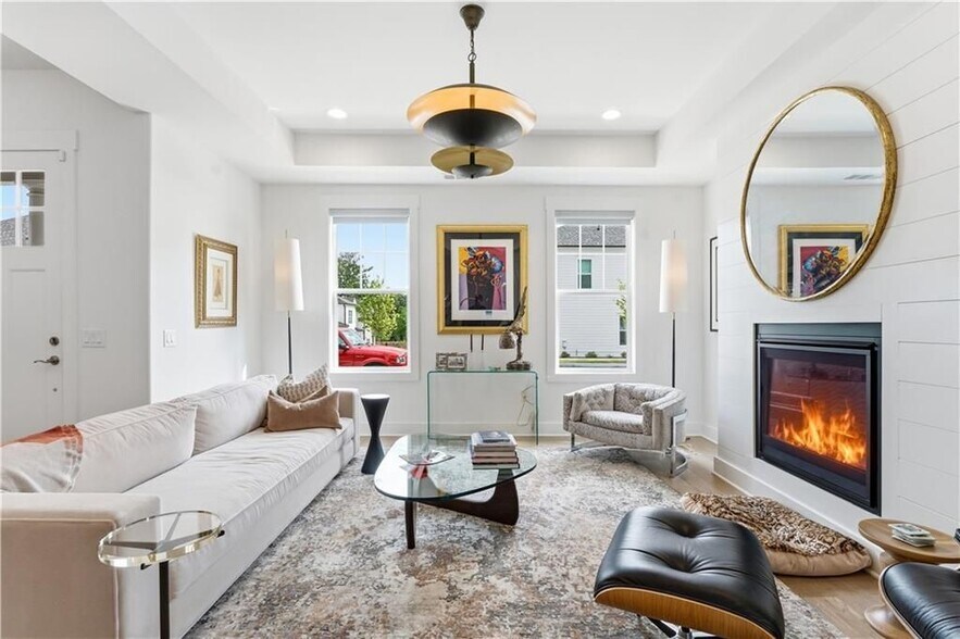 Building Photo - 158 Kingwood Dr