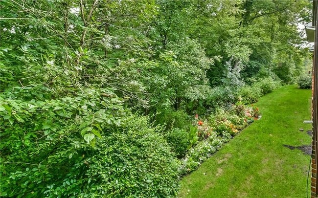 Building Photo - 4413 Laurel Oak Dr