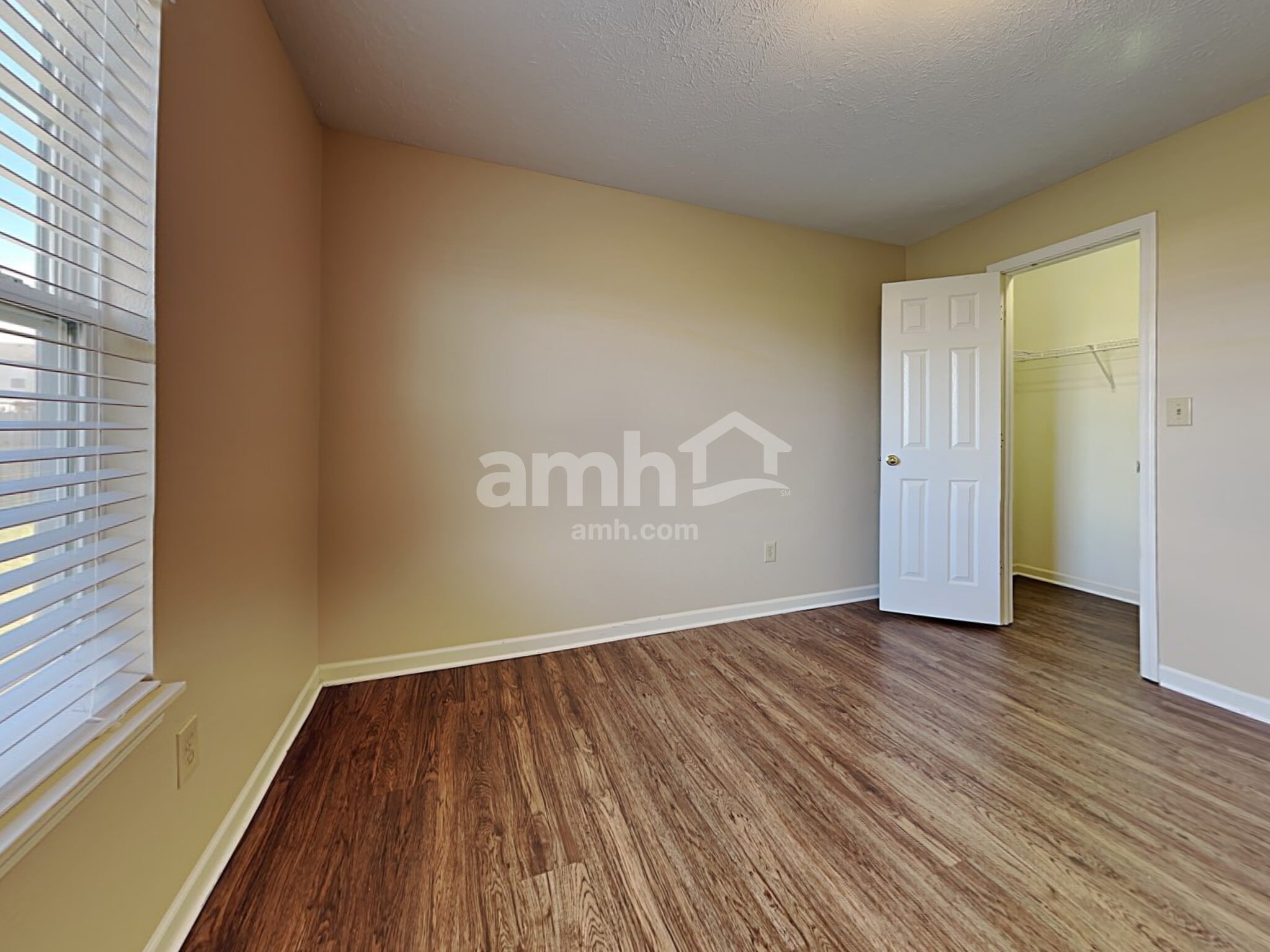 Building Photo - 16938 Maraschino Dr