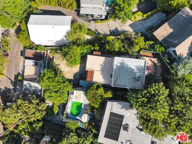 Building Photo - 1570 Sanborn Ave