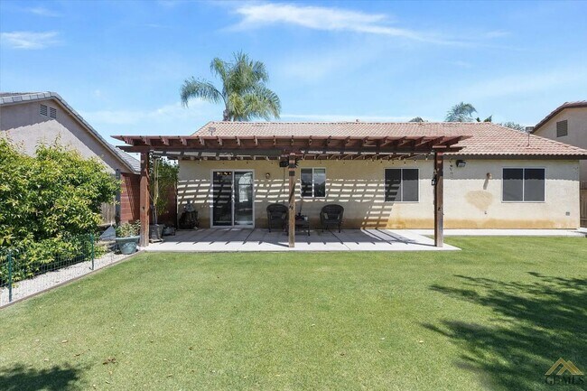 Building Photo - Northwest Home!