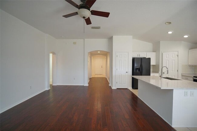 Building Photo - 5933 Desert Peace Ave