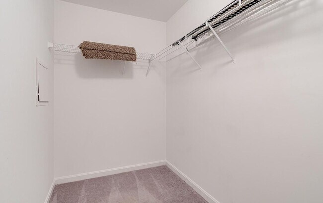 Building Photo - Charming Abingdon Townhome with Modern Upgrades!