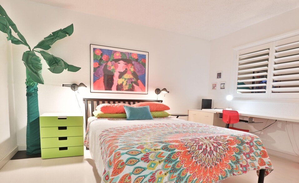 Bedroom - 48255 Monroe St