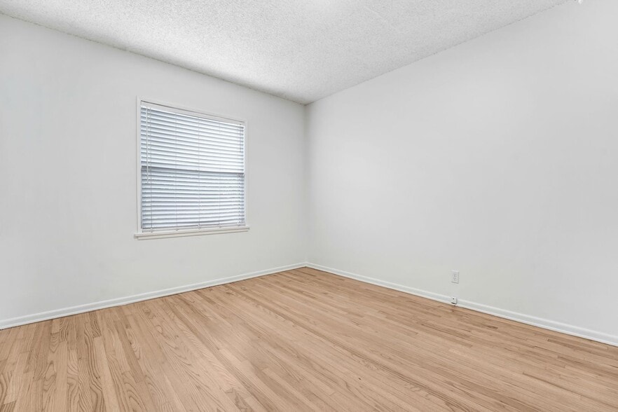 Building Photo - Washington Blvd. Marina Apartments - near Abbot Kinney!