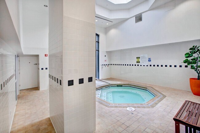 Building Photo - 1Bd/1Ba Seattle Condo