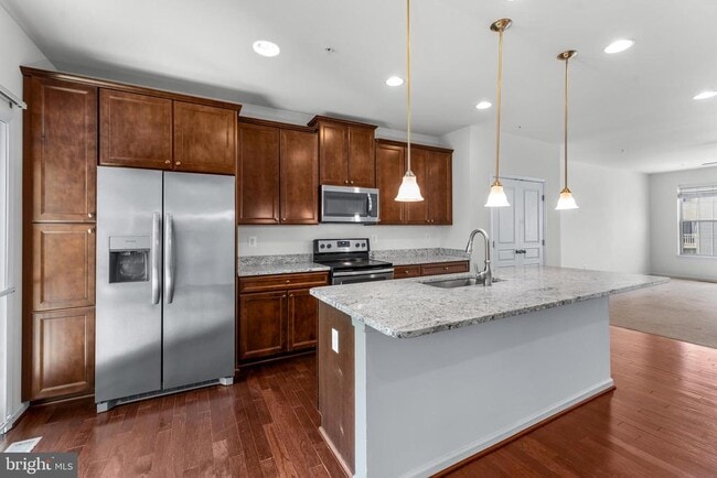 Building Photo - 644 Shore Forest Dr