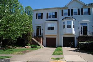 Building Photo - 114 Park Cove Dr