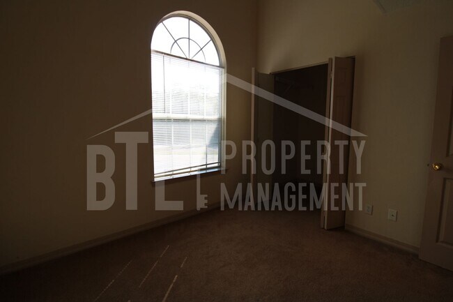 Building Photo - Charming 2 Bedroom in Branson!