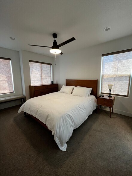 Primary or master bedroom. Views of downtown skyline and state capitol. Fabulous at night. - 361 W Reed Ave