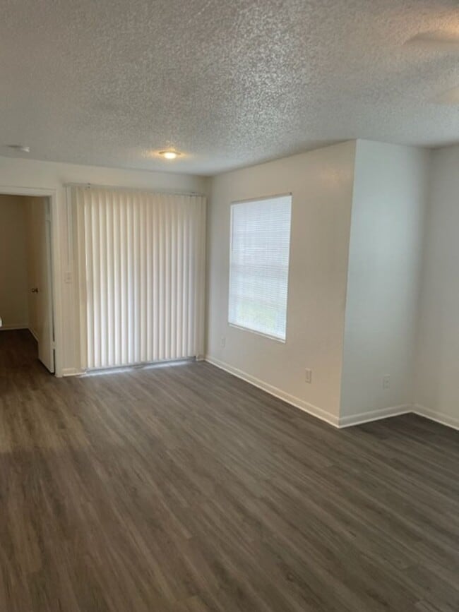 Building Photo - 11568 Westwood Blvd