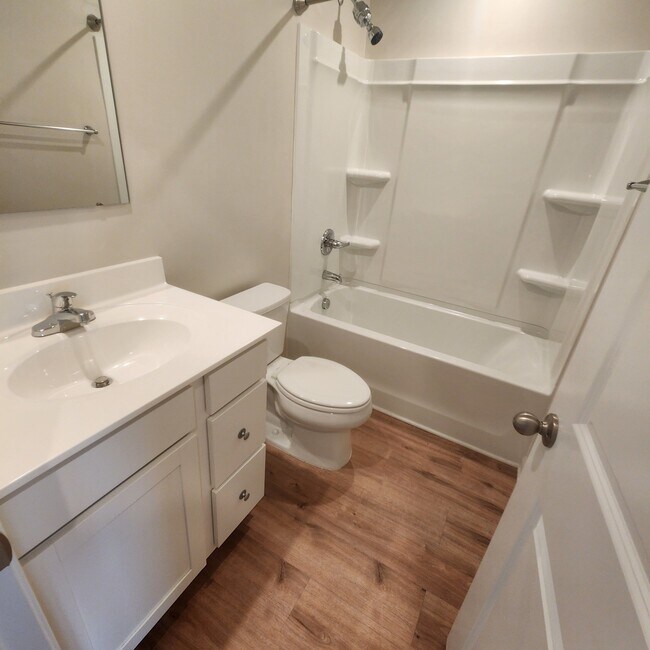 Building Photo - 525 Hampton Townes Dr