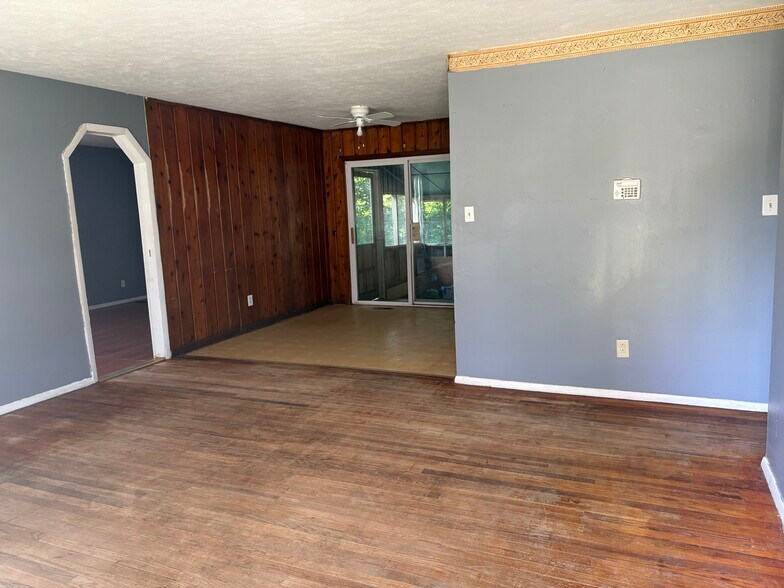 Building Photo - 6705 Baldoon Dr