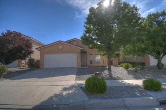 Building Photo - NW Heights --3 Bedroom 2 Bathroom 2 Car Ga...