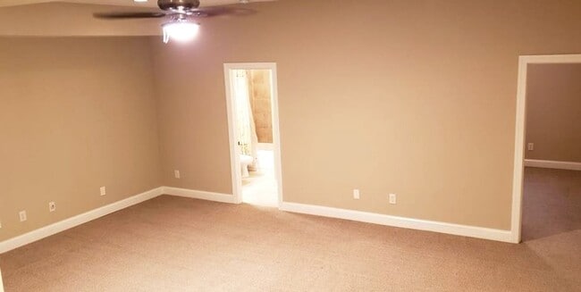 Building Photo - Coming Soon! Location! Location! Beautiful townhouse in a quiet neighborhood in West Cary off of ...