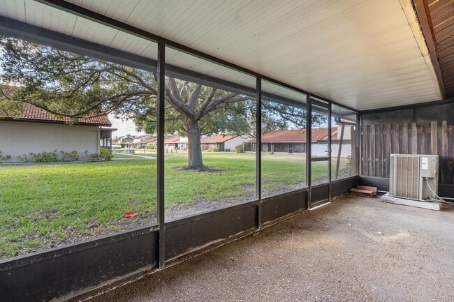 Building Photo - 7360 Ulmerton Rd