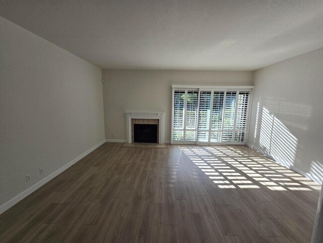 Building Photo - 119 Harbor Seal Ct