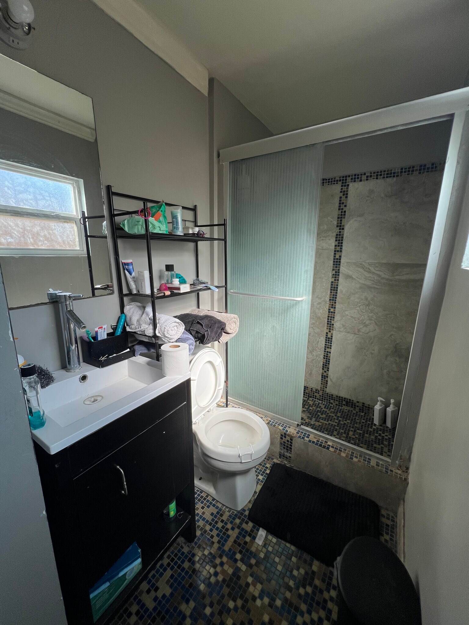 Building Photo - 354 6th St NW