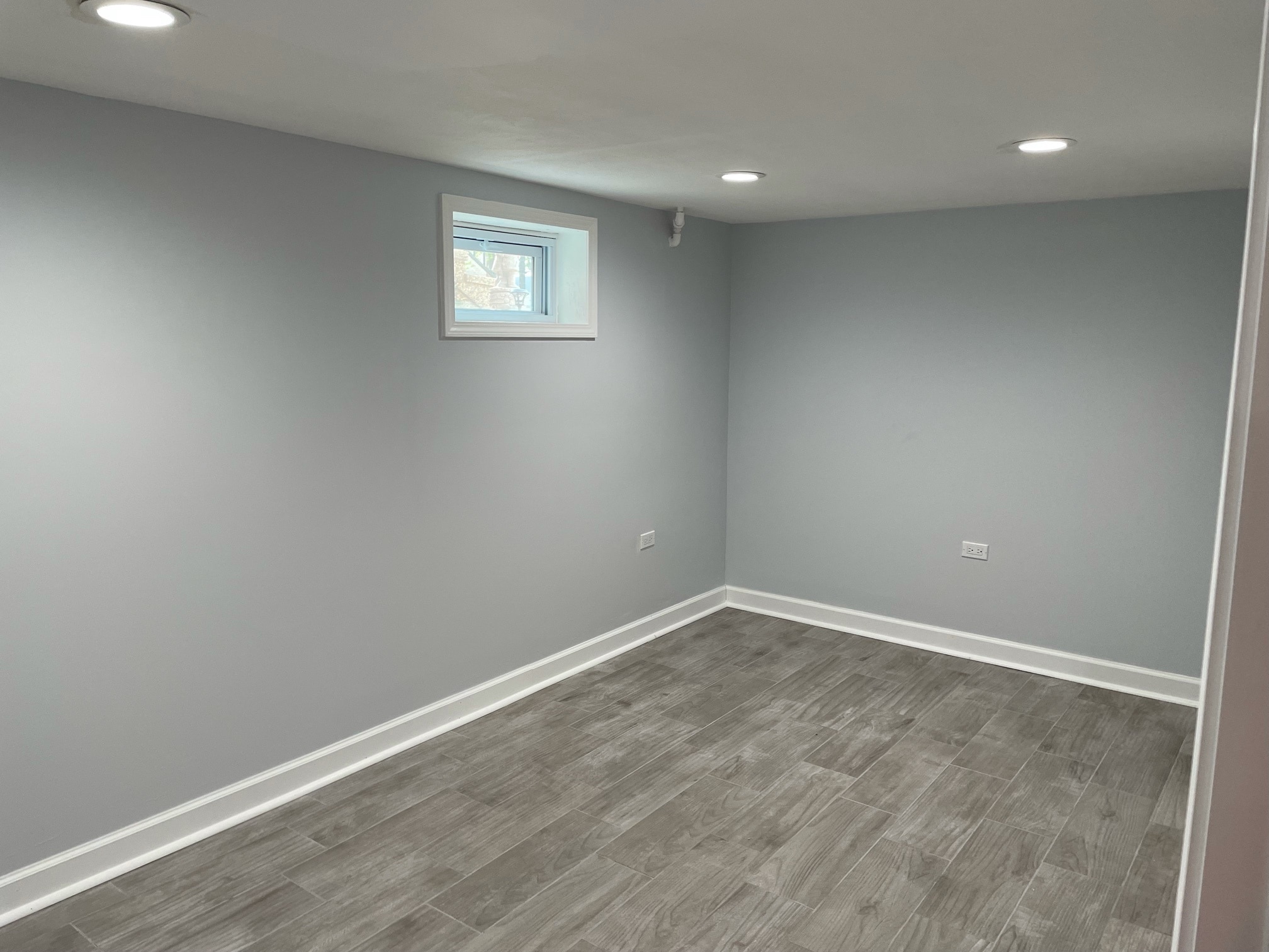 Building Photo - 5153 S Oak Park Ave
