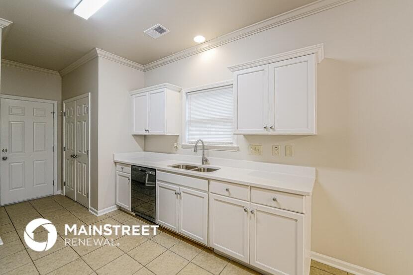 Building Photo - 2208 Spaulding Pl