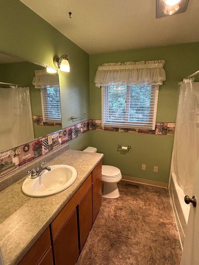 Building Photo - 180 Kookoosint Trail